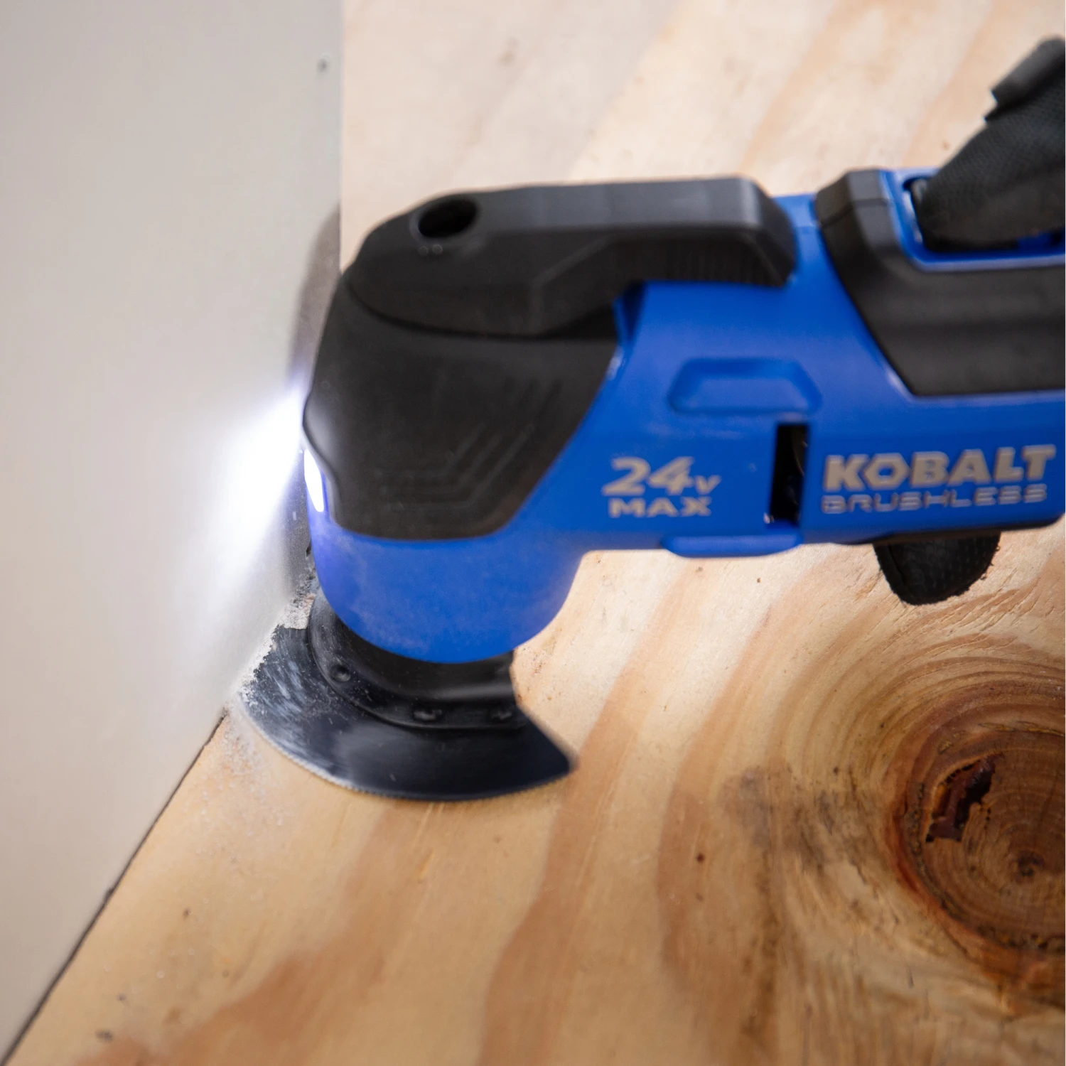 Deals π₯° Kobalt Oscillating Tool Kits 18-Piece Brushless 24-volt Max Variable Speed Oscillating Multi-Tool Kit with Soft Case π 9 Deals π₯° Kobalt Oscillating Tool Kits 18-Piece Brushless 24-volt Max Variable Speed Oscillating Multi-Tool Kit with Soft Case π - Image 9